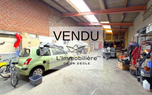 HANGAR + MAISON + JARDIN !