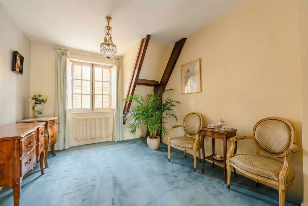 photo_4b43706bb449203add934dba6bad4382-27293