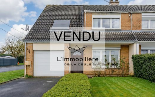 JOLIE MAISON SEMI INDIVIDUELLE AU CALME!