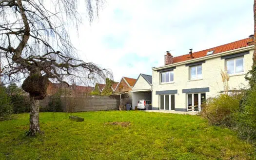 BEAUX VOLUME POUR CETTE MAISON FAMILIALE