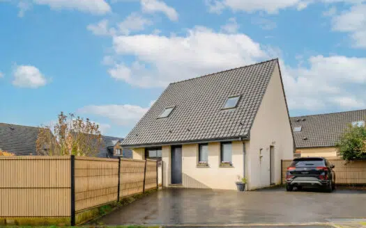 MAISON INDIVIDUELLE RECENTE – SECTEUR PRISE