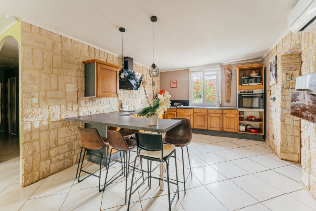 photo_21d35db41b3a7b44a4f26e297c450b7c-28279