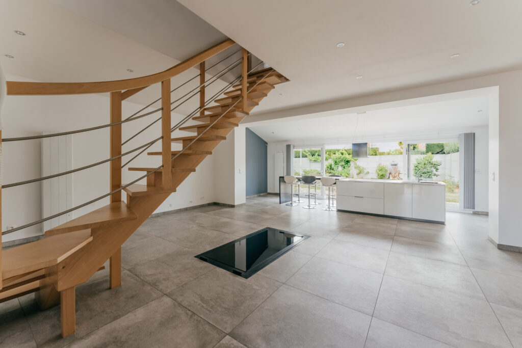 photo_67c108de552113c7f29ba6ee1d402d90-28671