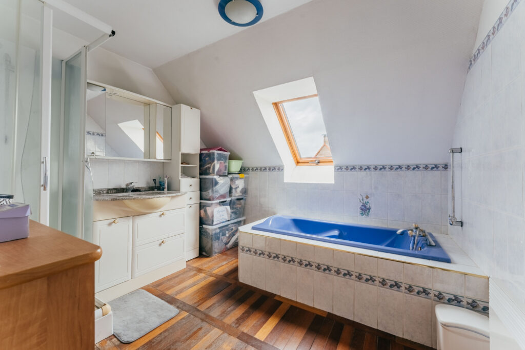 photo_861727d0ff7c39bba9972935e5a51184-28595