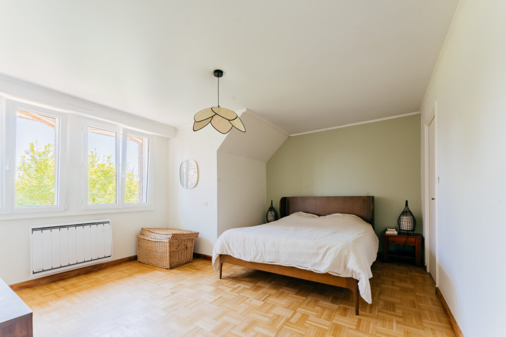 photo_b92a41cb5568deeca00c92a049e9c04e-28501