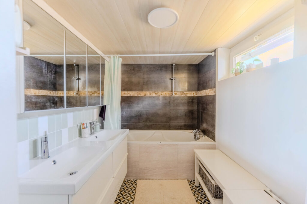 photo_e4b5f6118e14786df6d9c6661d242e98-28878