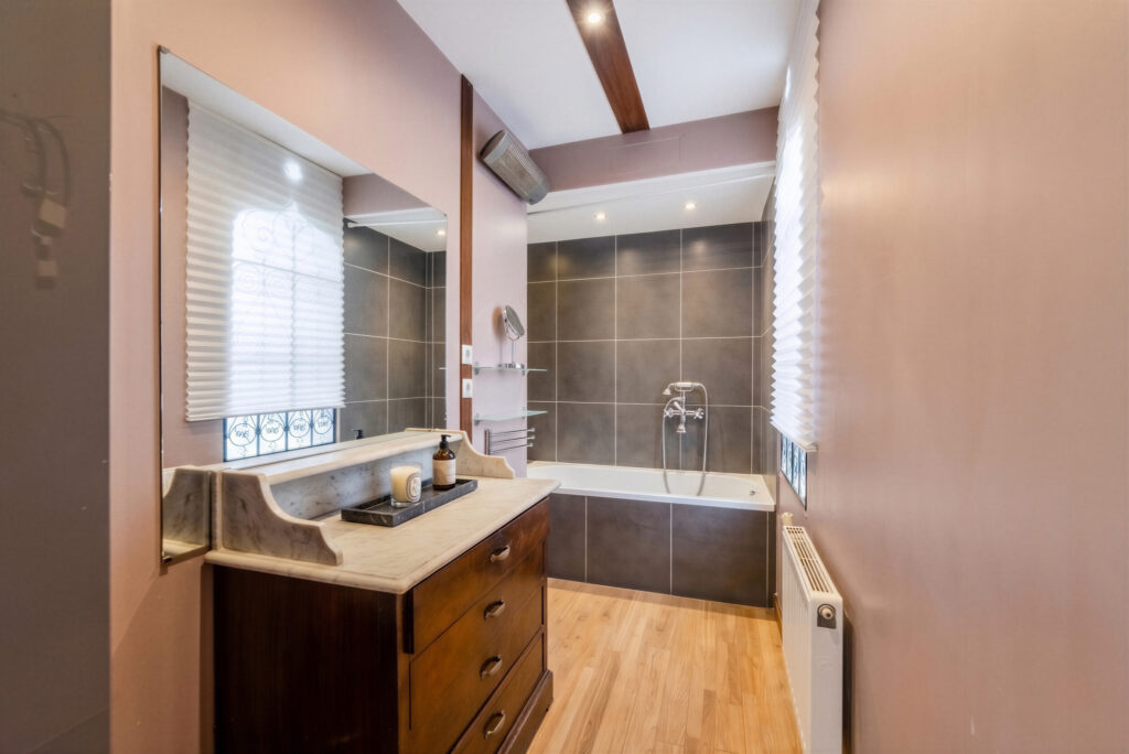 photo_1f87c12e8a4bfbca72ac3adb20fc419c-29297