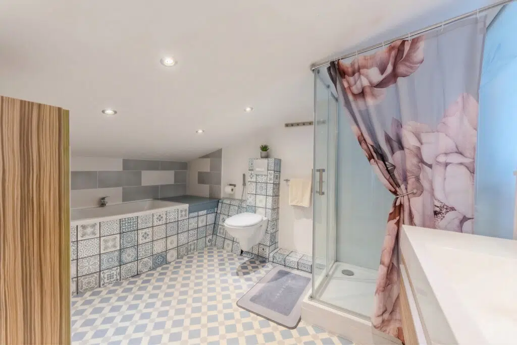 photo_49da6a3e4fa2d7a67897e889158a36c6-28933