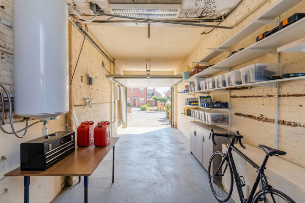 photo_a814f8002d7776b2ed9f7d225372f027-29024