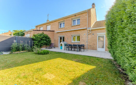 JOLIE MAISON SEMI INDIVIDUELLE !