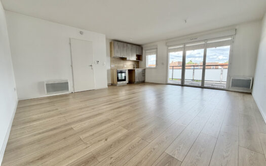 APPARTEMENT T3 – TERRASSE – GARAGE  – COMME NEUF !