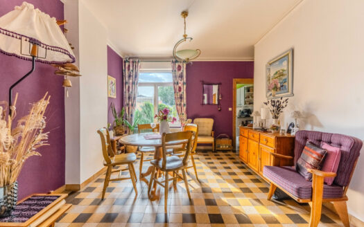 CHARMENTE MAISON DE VILLE !