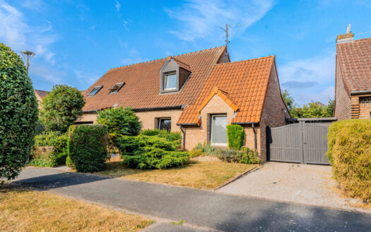 MAISON SEMI PLAIN-PIED OFFRANT DE BEAUX VOLUMES !