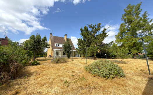 JOLIE MAISON INDIVIDUELLE SUR 1000 m2 !