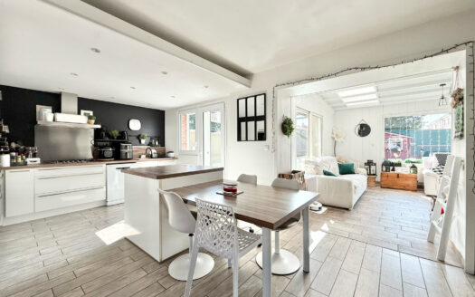JOLIE MAISON SEMI INDIVIDUELLE !